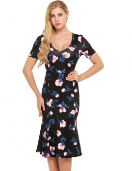Black Vintage Style V-Neck Short Sleeve Floral Print Bodycon Mermaid Dress, Multicolor
Black Vintage Style V-Neck Short Sleeve Floral Print Bodycon Mermaid Dress, Multicolor