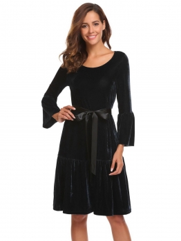 Black Women Casual O-Neck Flare Sleeve Solid Velvet A-Line Swing Sexy Dress with Belt, Multicolor
Black Women Casual O-Neck Flare Sleeve Solid Velvet A-Line Swing Sexy Dress with Belt, Multicolor