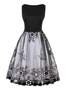 Black Women 1950s Vintage Style Slash Neck Sleeveless Floral Embroidery Swing Party Dress, Multicolor
Black Women 1950s Vintage Style Slash Neck Sleeveless Floral Embroidery Swing Party Dress, Multicolor