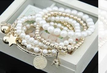

Vintage Eiffel Tower Beads Coin Combination Bracelet