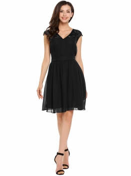 

Black Sleeveless V-neck Patchwork Chiffon Pleated Dress with Belt, Multicolor