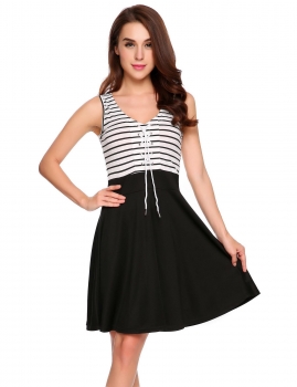 

Black Sleeveless Patchwork Front Lace Up A-Line Dress, Multicolor