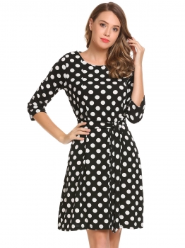 

Black 3"4 Sleeve Dot O Neck Shift Straight Dress, Multicolor